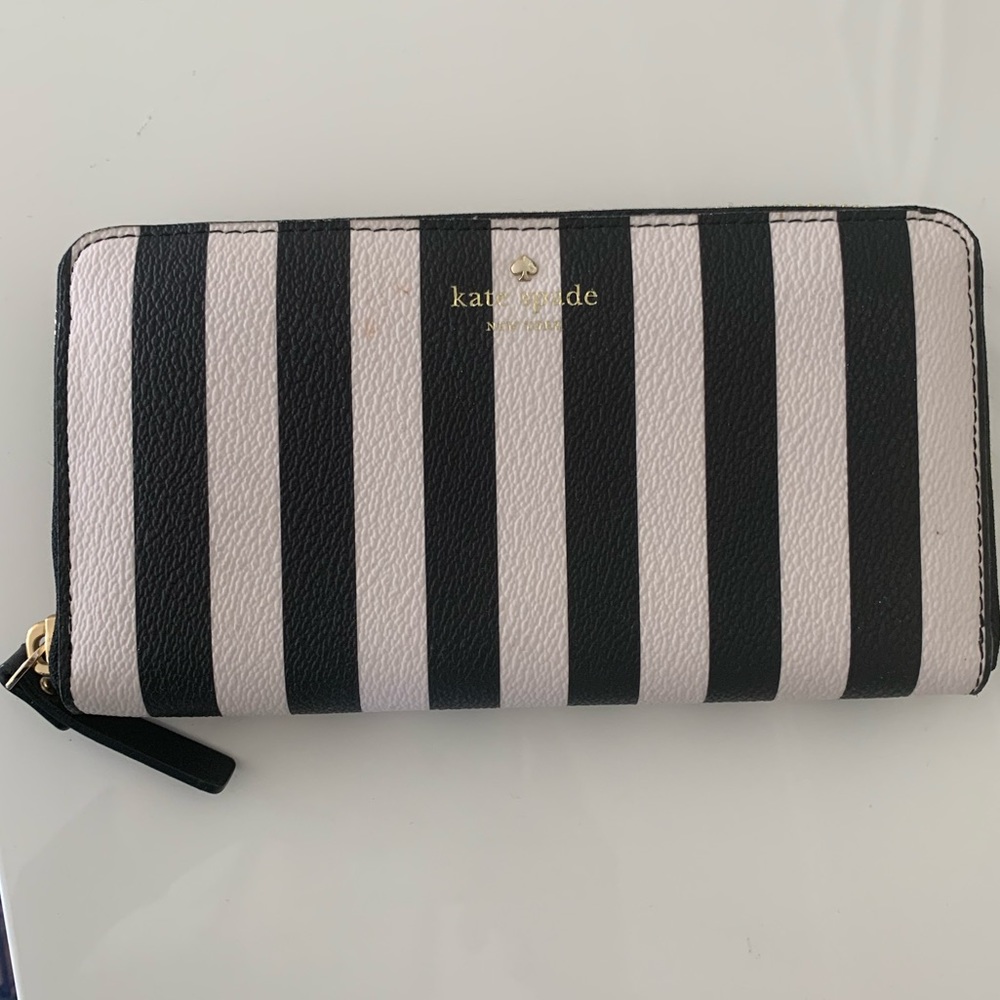 NWT Black and White Striped Kate Spade Wallet